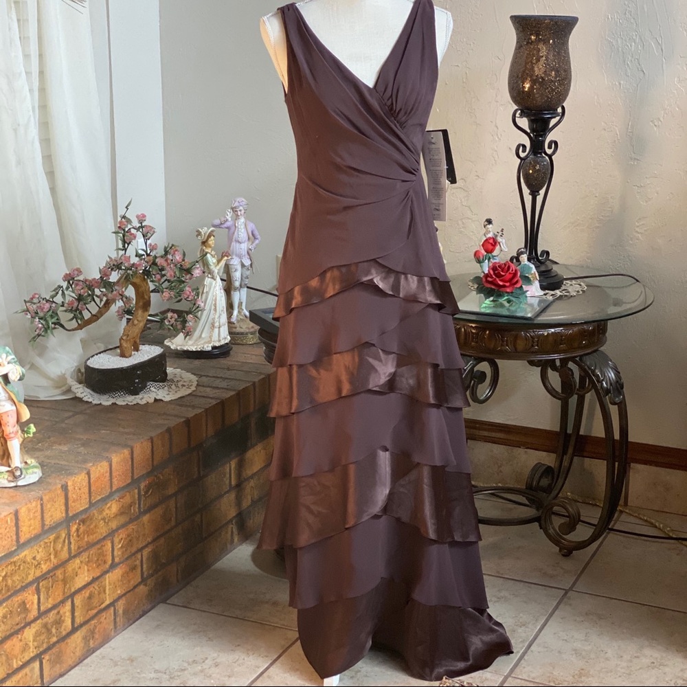 JS Boutique Layered Brown Dress